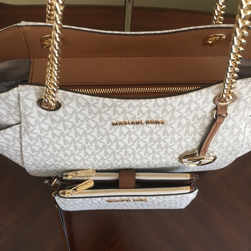 Last set✨Michael Kors LG shoulder tote&wallet - Picture 7 of 8